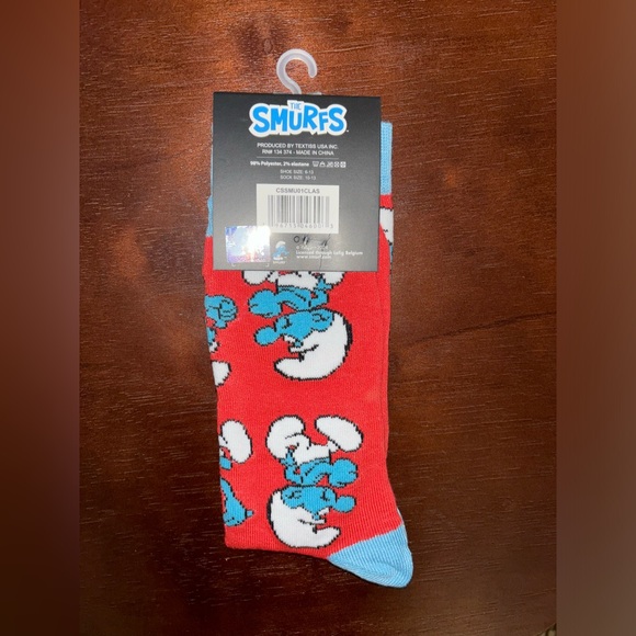 THE SMURFS NOVELTY CREW SOCKS NWT MEN’S SHOE SIZE 6-13 - Picture 2 of 2
